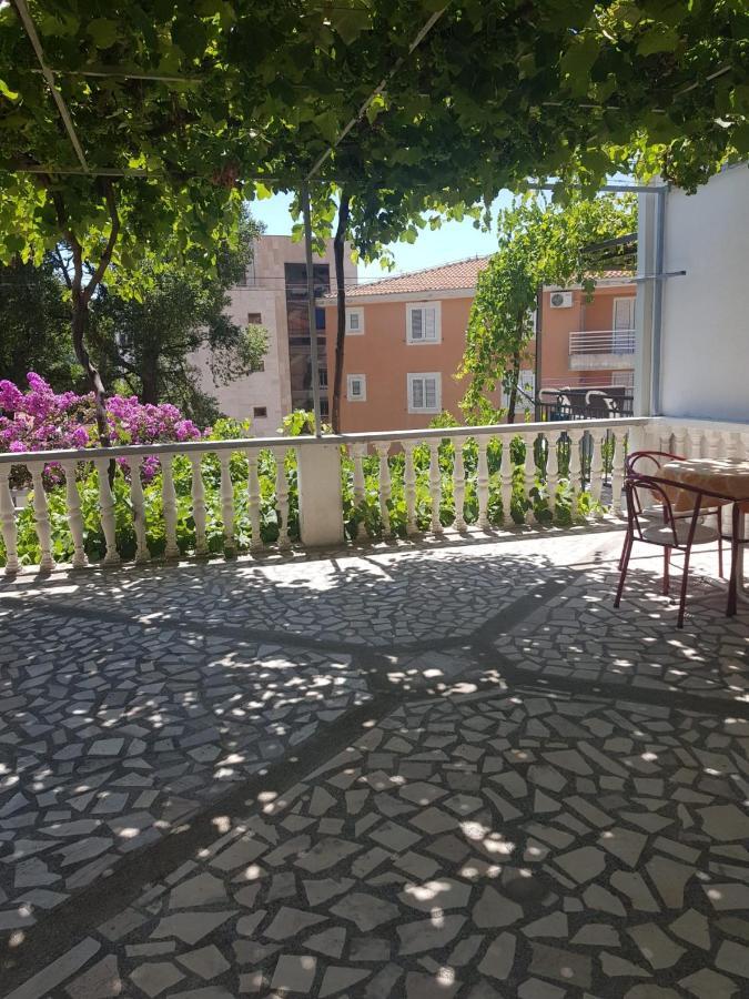Sobe I Apartmani Marovic Petrovac المظهر الخارجي الصورة