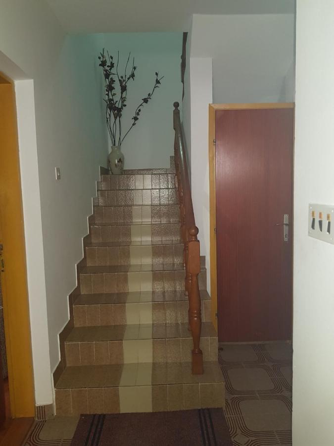 Sobe I Apartmani Marovic Petrovac المظهر الخارجي الصورة