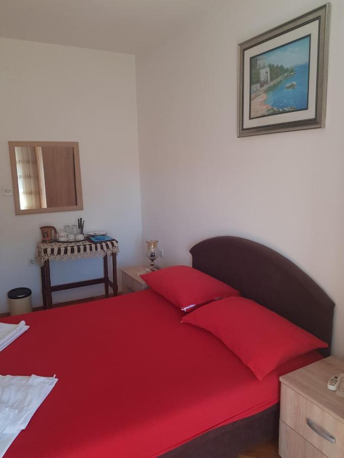 Sobe I Apartmani Marovic Petrovac المظهر الخارجي الصورة