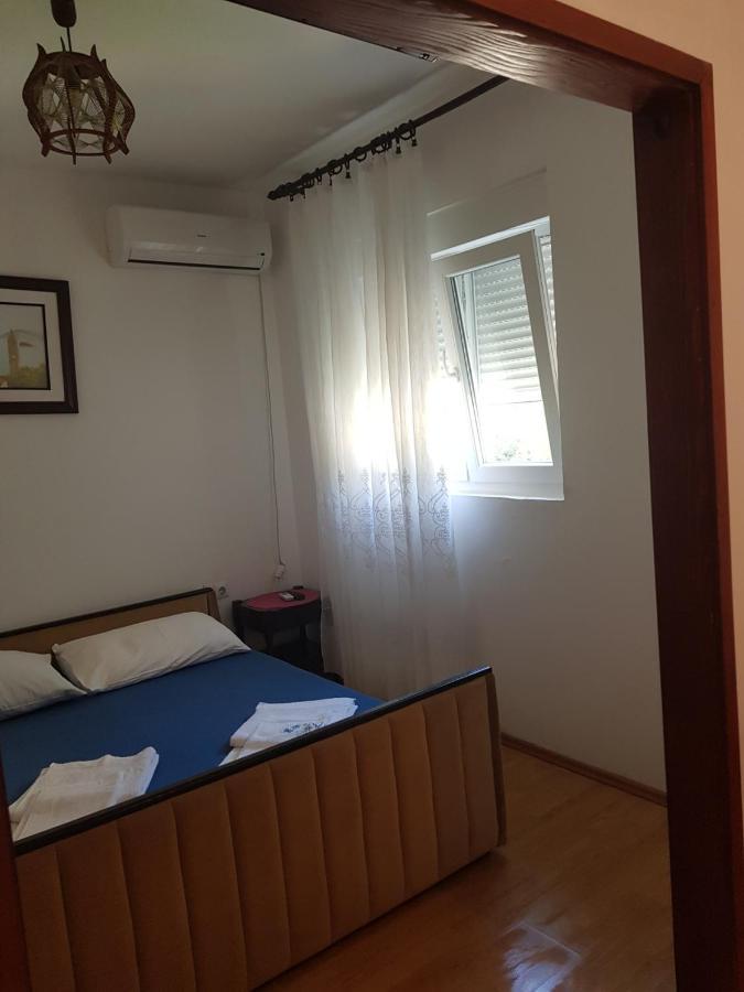 Sobe I Apartmani Marovic Petrovac المظهر الخارجي الصورة