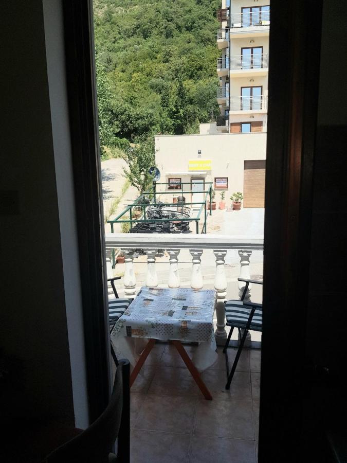 Sobe I Apartmani Marovic Petrovac المظهر الخارجي الصورة