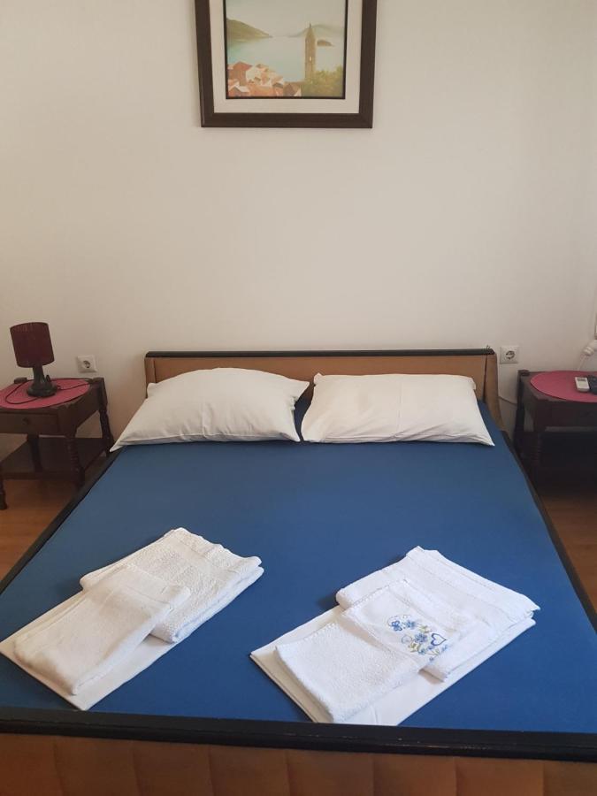 Sobe I Apartmani Marovic Petrovac المظهر الخارجي الصورة