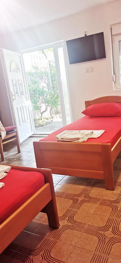 Sobe I Apartmani Marovic Petrovac المظهر الخارجي الصورة