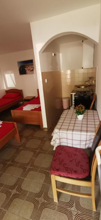 Sobe I Apartmani Marovic Petrovac المظهر الخارجي الصورة