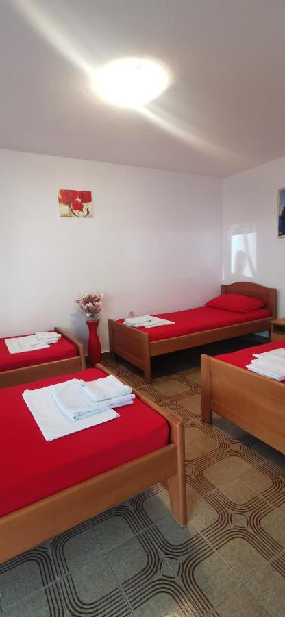 Sobe I Apartmani Marovic Petrovac المظهر الخارجي الصورة