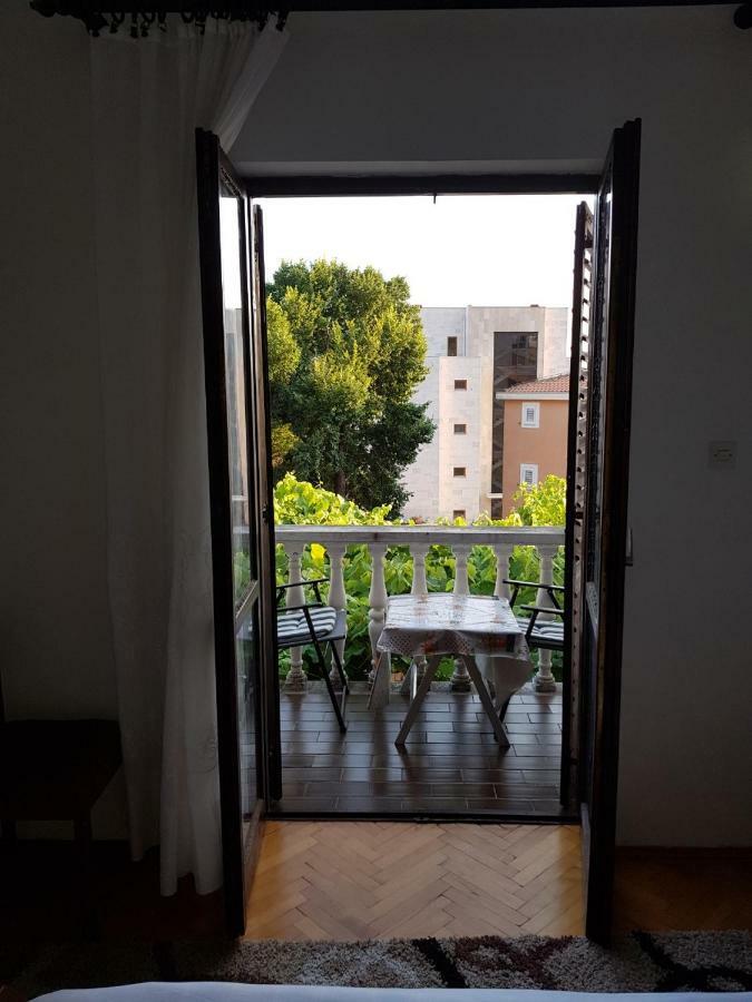Sobe I Apartmani Marovic Petrovac المظهر الخارجي الصورة